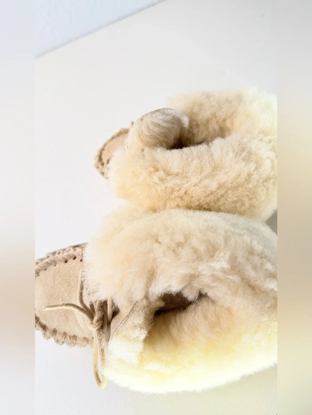 Handmade Sheepskin Moccasin Slippers Kids Size 8 - 9 Cream shearling Lined Cozy